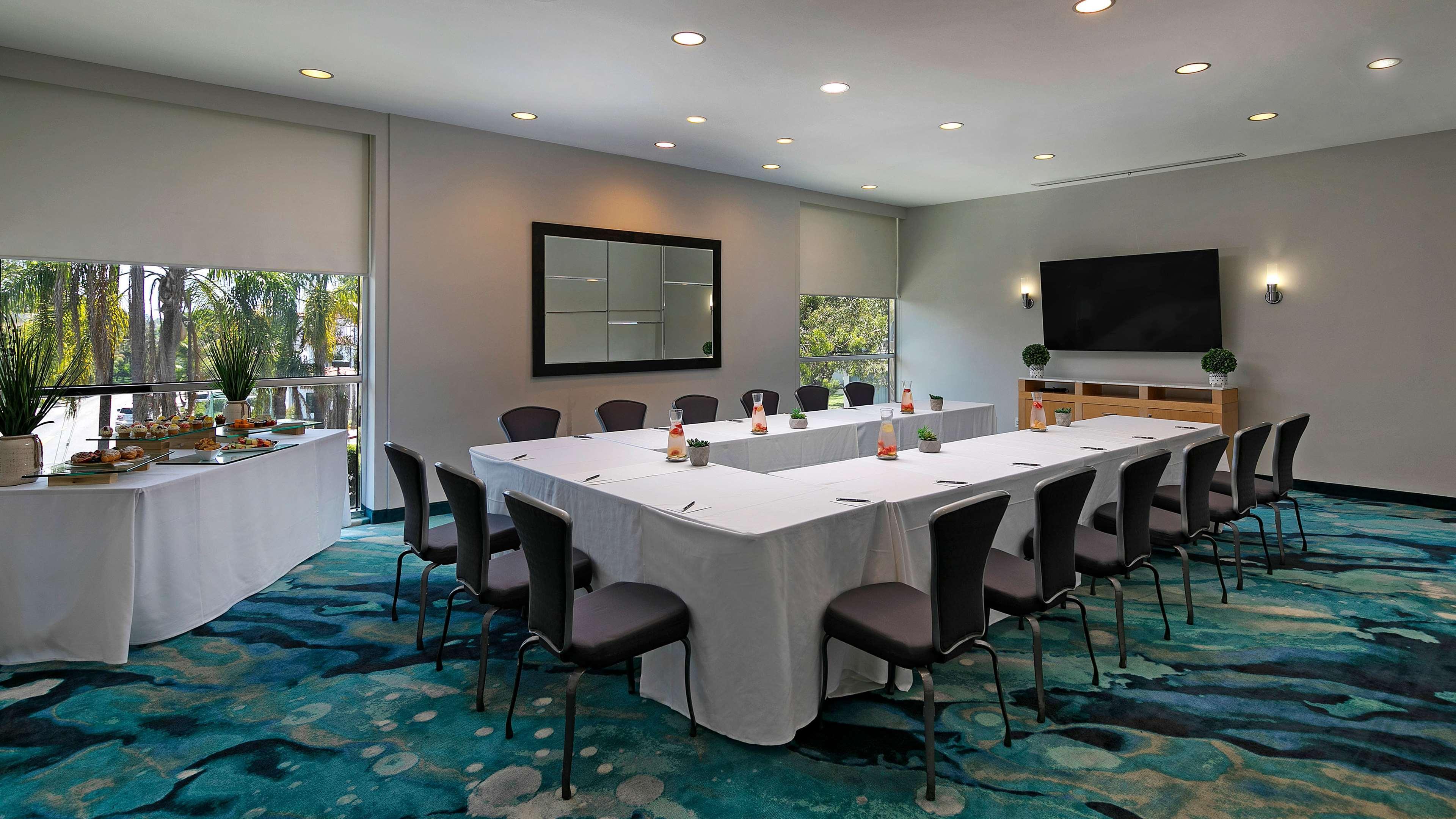 The Belamar Manhattan Beach, Tapestry By Hilton Manhattan Beach